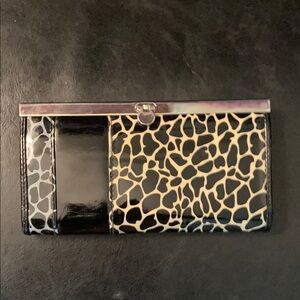 Black and Cream Women's Clutch Wallet